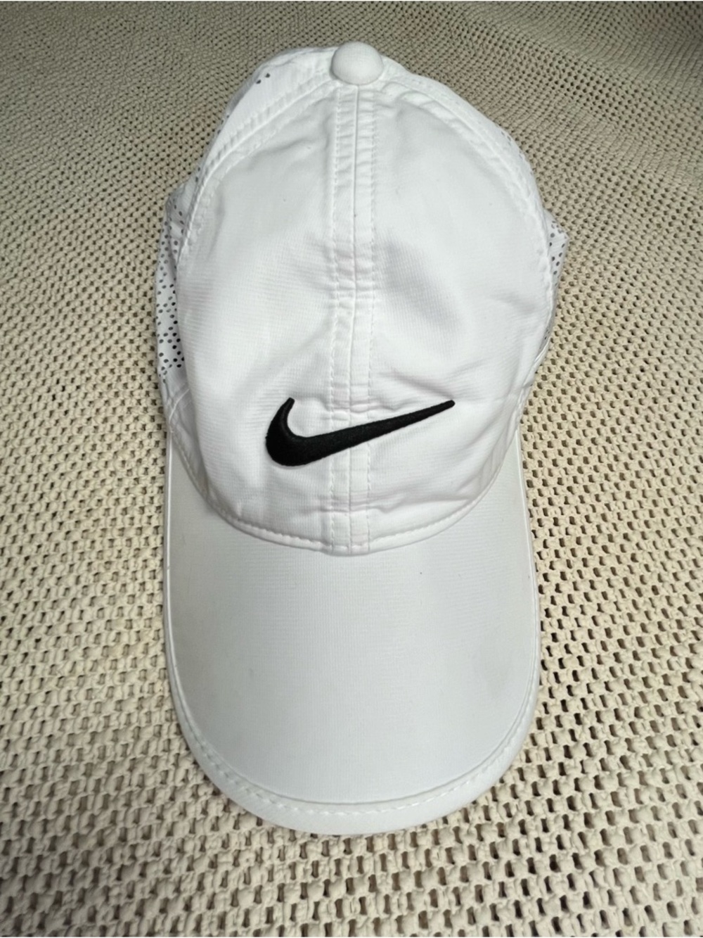 Nike women golf hat one size white